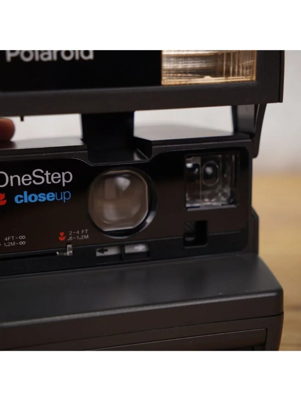 Polaroid OneStep Close-Up 600 Instant Camera Retro Black With Built-In Flash